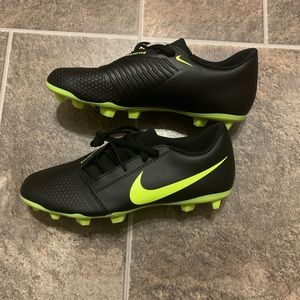 Nike Black and Neon Green Athletic Shoes